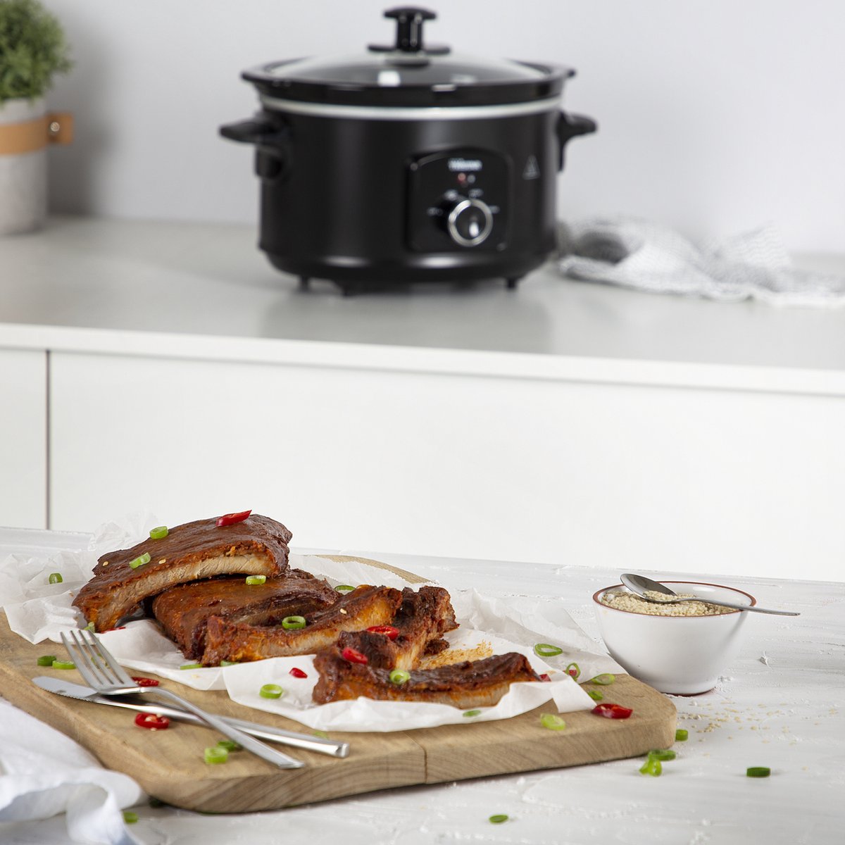 Afbeelding 2 van Tristar Slowcooker VS-3915 - 3.5 liter - Keramische binnenpan - Warmhoudfunctie - PFAS vrij - Zwart