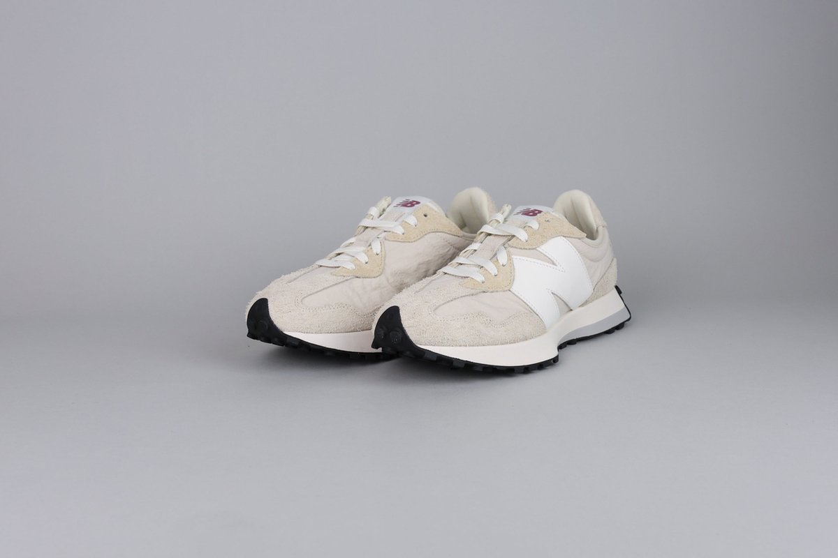 New Balance 327 Turtledove Moonbeam . Wit