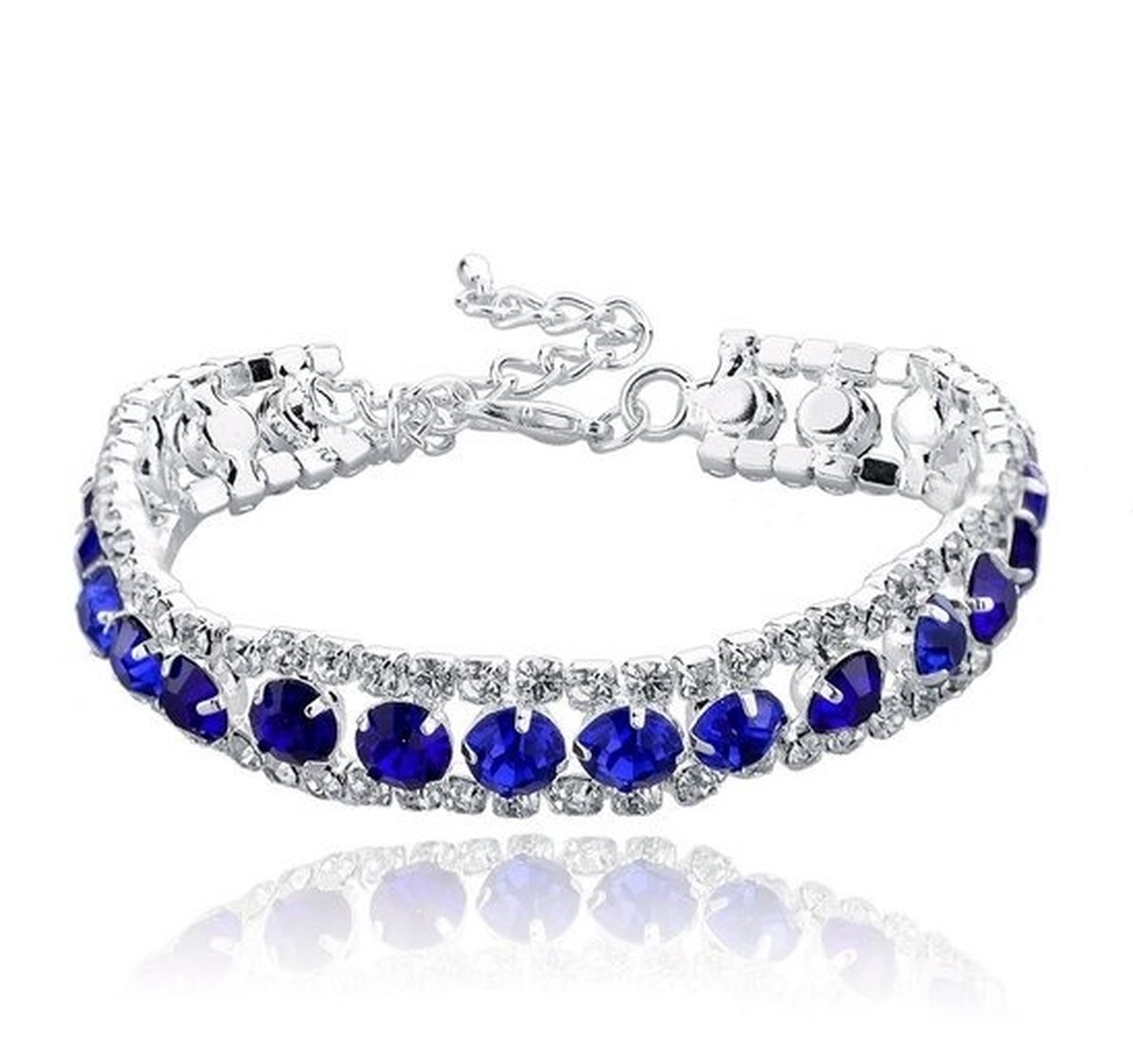 Armbandje zilver met blauwe strass