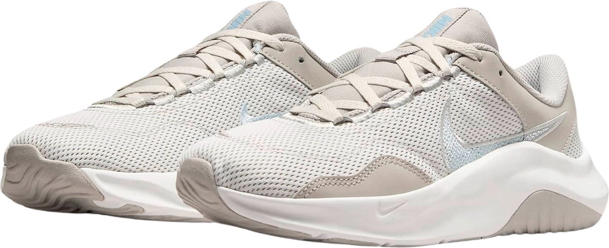 Nike Legend Essential 3 Next Nature Sportschoenen Vrouwen Grijs
