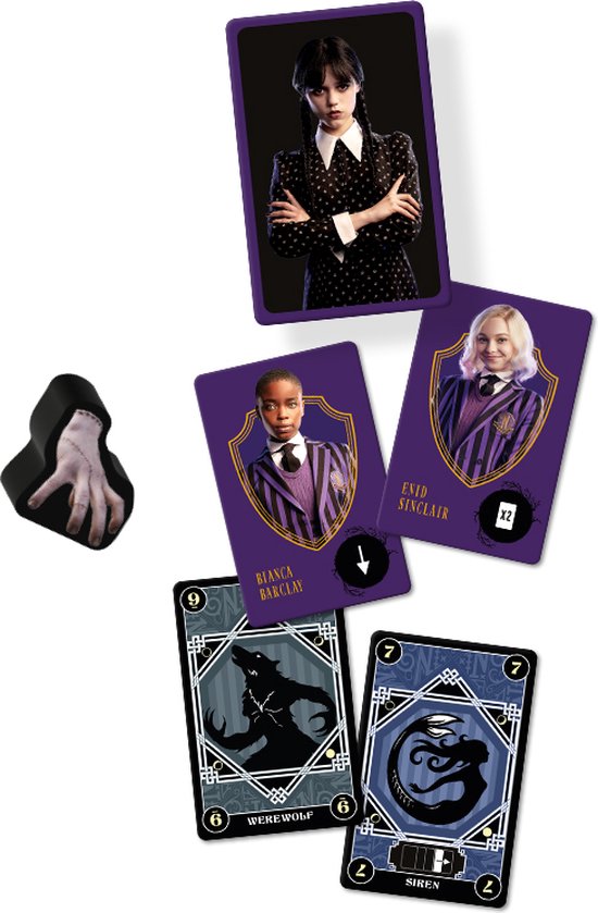 Spel Creatures And Outcasts kaartspel Wednesday voor kinderen en volwassenen.