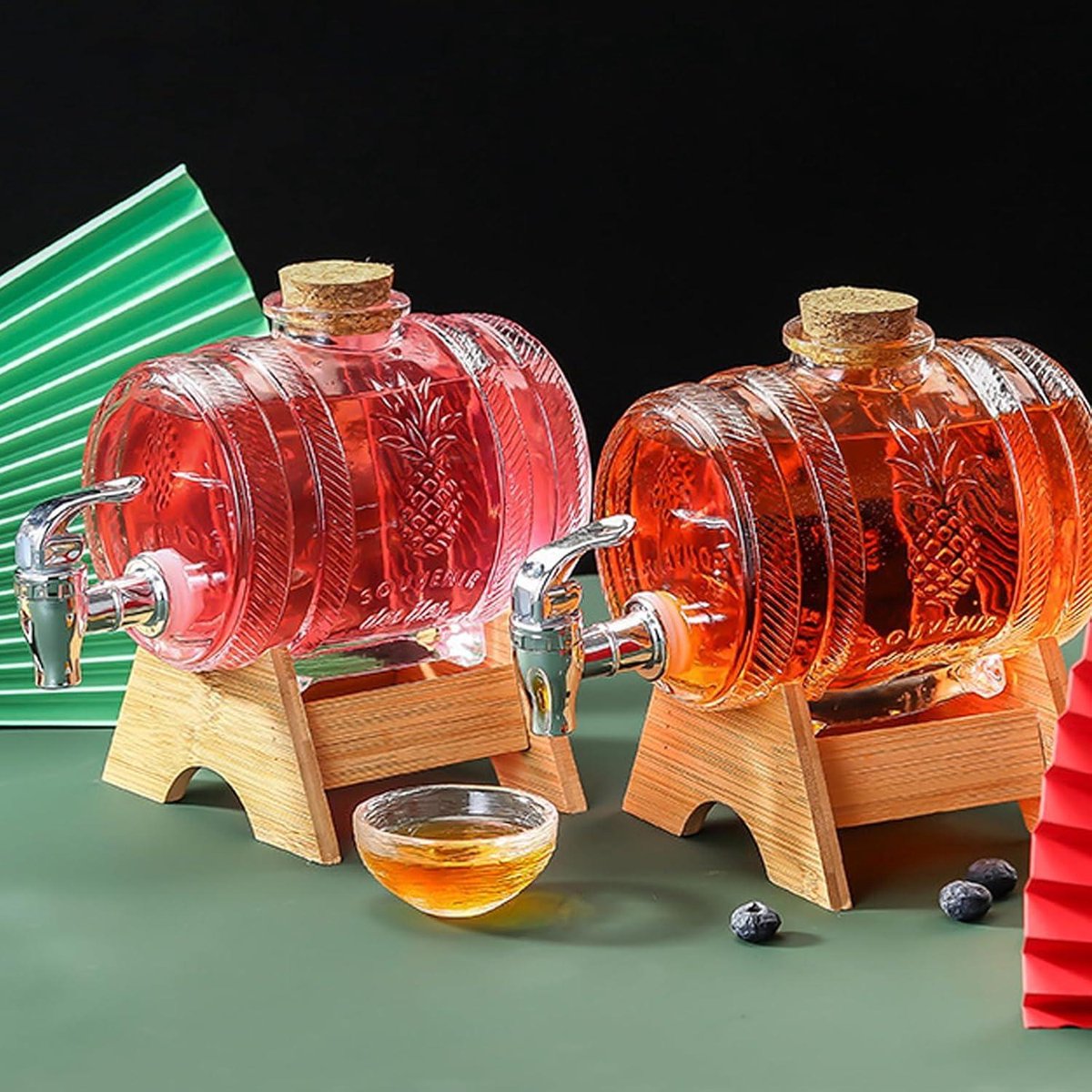 vatvormige drankdispenser 1 l, whiskykaraf voor alcohol met tapkraan, transparante dispenser met houten onderzetter voor wijn, whiskyvat, limonade