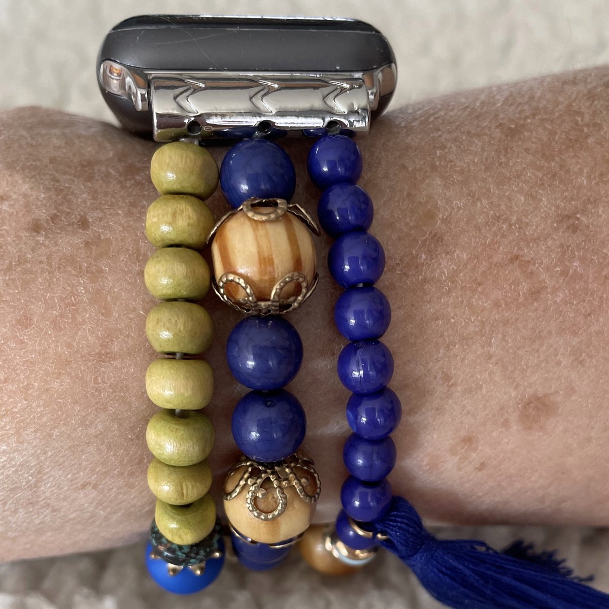 Apple Watch Bohemian Horlogeband- maat 42-44-45 mm-glazen en houten kralen elastisch geregen- Ibiza boho stijl