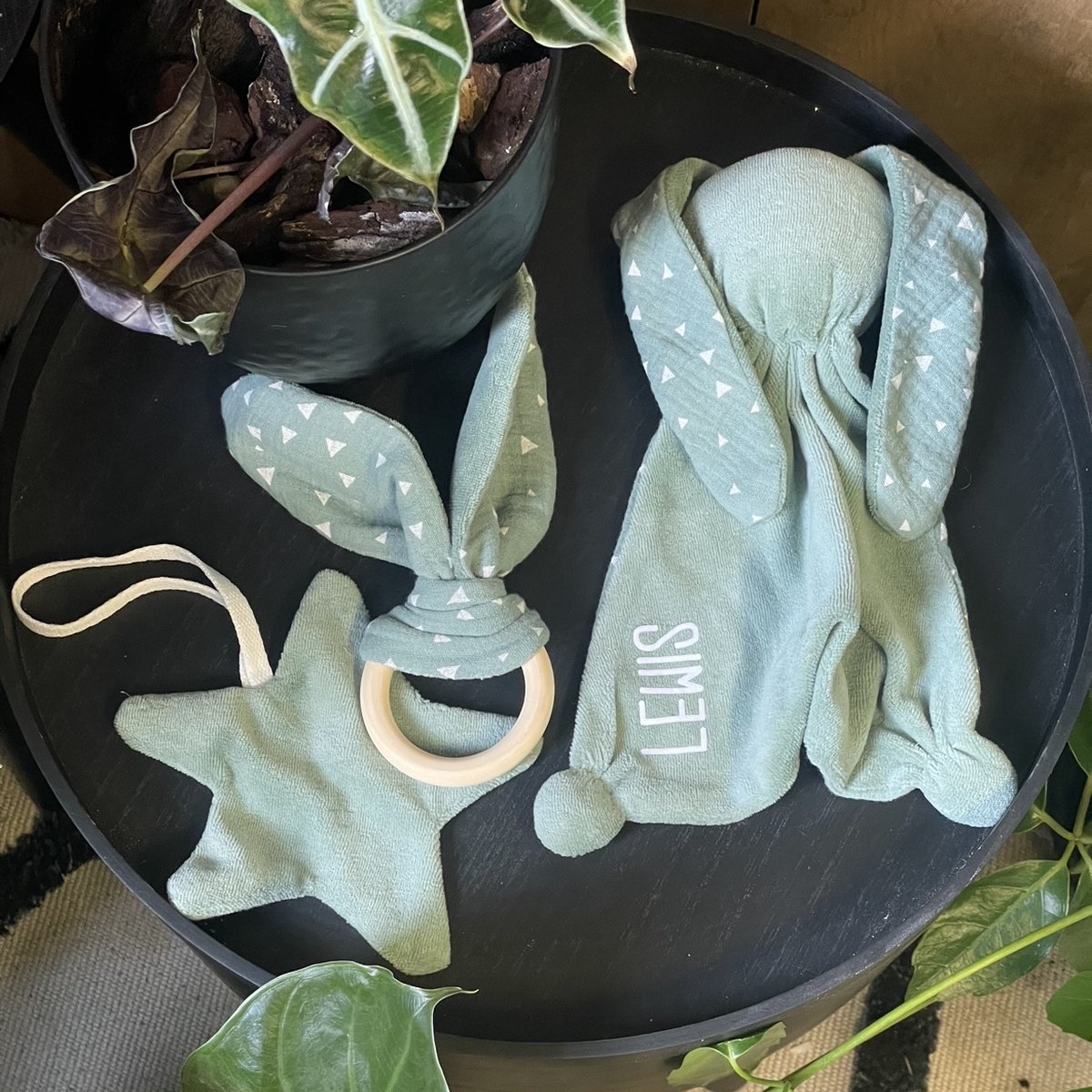 Bärenfreunde® - Gepersonaliseerde bijtring voor baby's, schattige grijper voor baby's vanaf 0 maanden, babyrammelaar met naam als babycadeau voor meisjes en jongens (olifant, zonder naam