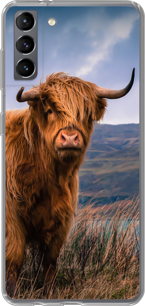 Telefoonhoesje Geschikt voor Samsung Galaxy S21 Plus hoesje - Schotse Hooglander - Berg - Water - Natuur - Koe - Siliconen Telefoonhoesje Telefoonhoesje