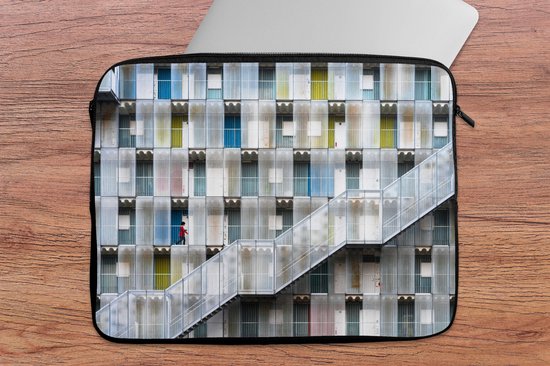 Laptophoes 17 inch - Deuren - Appartementen - Trappen - Kleurrijk - Laptop sleeve - Binnenmaat 41x28 cm - Zwarte achterkant