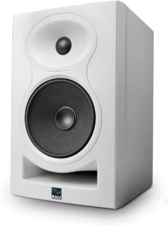 Witte Kali Audio LP-6 studio monitor met zwarte woofer en tweeter, en het Kali Audio logo aan de onderkant.