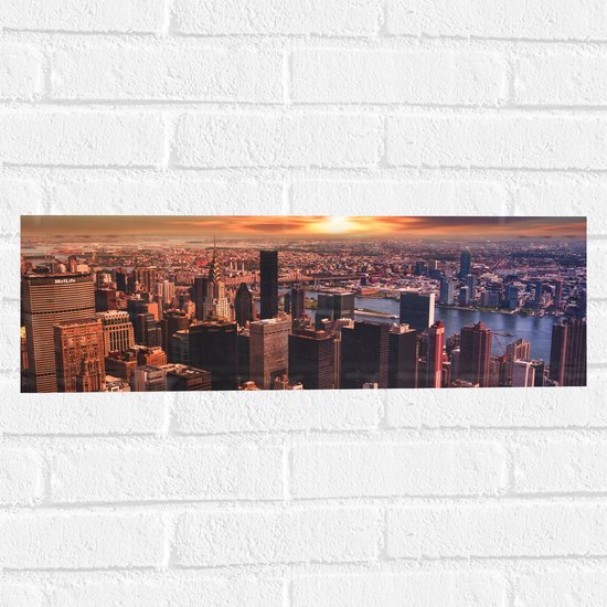 Muursticker - Skyline van een Stad met veel Hoge Gebouwen - 60x20 cm Foto op Muursticker