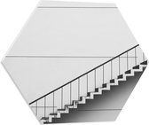 PVC Schuimplaat Hexagon - Zwarte Trap voor Witte Muur - 60x52.2 cm Foto op Hexagon (Met Ophangsysteem)