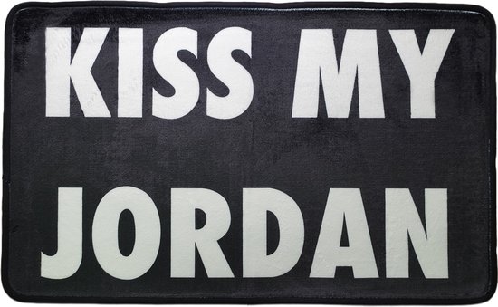 Kiss my jordan zwart - cadeau - sneaker mat - vloerkleed - 80 x 50 cm - voor binnen - slaapkamer mat - Schoenmat - Sneaker accessoire - Sneaker liefhebbers