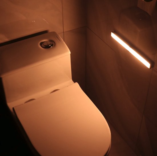 Nachtlampje - Nachtlampje met Bewegingssensor - Inclusief Oplaadkabel - Motion Lamp - LED Wandlamp Binnen - Warm Wit - Magnetische Montage - 30cm - Warm Wit Licht