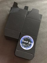 Kubusdoosje Zwart - Geschenkdoosjes met ronde sticker - 15 stuks - Geschenkverpakking, doosje voor feestartikelen, uitdeelcadeau, bruiloft, babyborrel, communie, lentefeest, relatiegeschenk. Klein 6 * 6 * 5 cm - Kleur zwart - thema Halloween