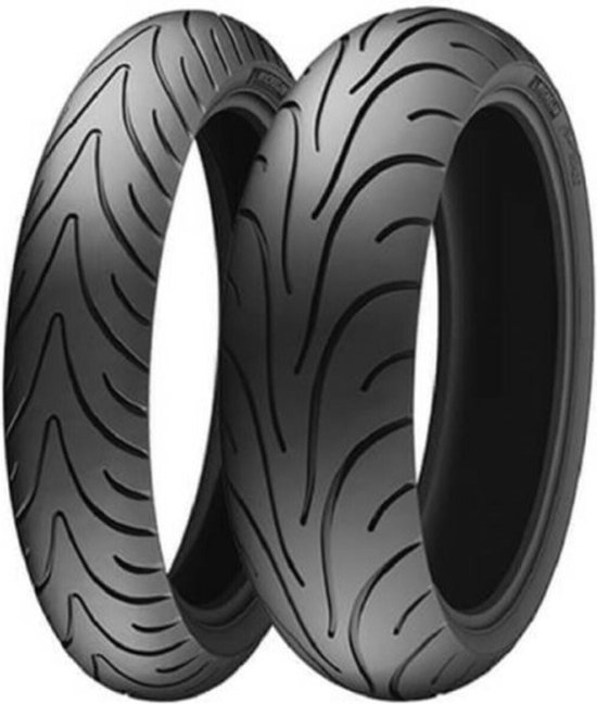Pneu 130-70-17 Michelin Pilot Street Radial 130/70 R 17 62H pour moto AR Neuf