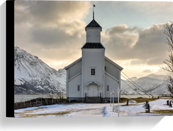 Canvas - Gimsoy Kerk in Noorwegen tijdens Zachte Winterdag - 40x30 cm Foto op Canvas Schilderij (Wanddecoratie op Canvas)