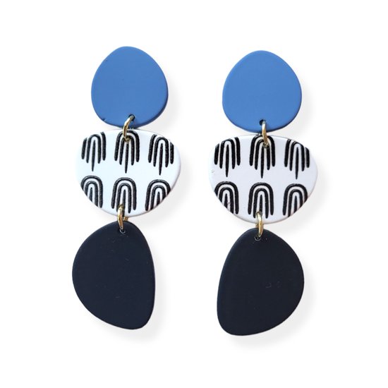 VILLA COCO Naomi - Blauwe oorbellen - Grote oorstekers - Dames oorhangers - Polymeer oorbellen - Statement oorbellen - blauw