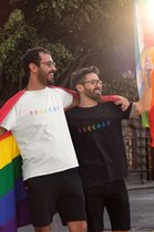 Shirt - Queer AF - Wurban Wear | Grappig shirt | Pride | Unisex tshirt | Pride vlag | Regenboog vlag | LGBTQ | Make up | Gay | Liefde | Wit