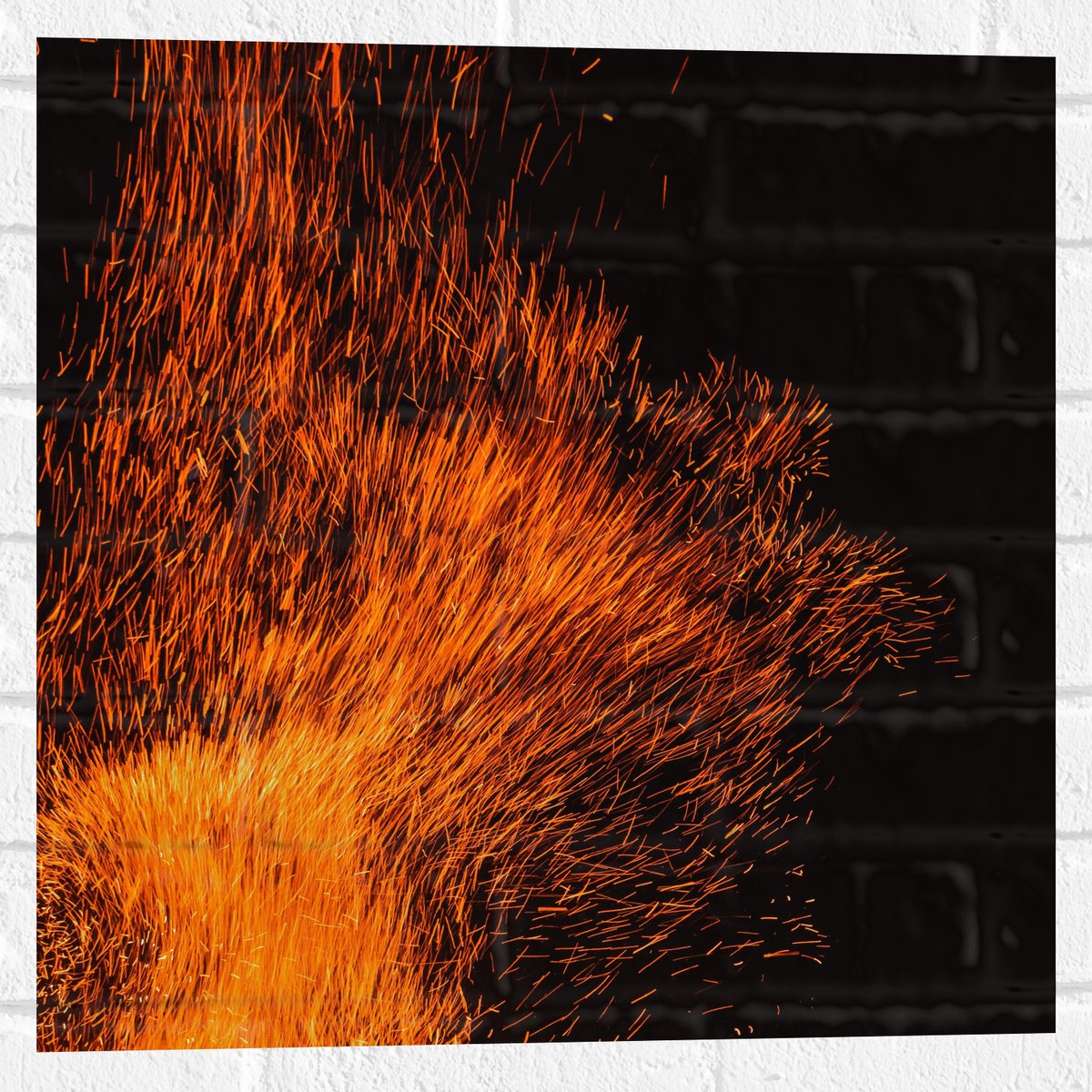 Muursticker - Oranje Spetters van Vuurkorf - 50x50 cm Foto op Muursticker