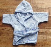 Lichtblauwe baby badjas 0-6 maanden - katoenen kinderbadjas - babyshower - kraamcadeau