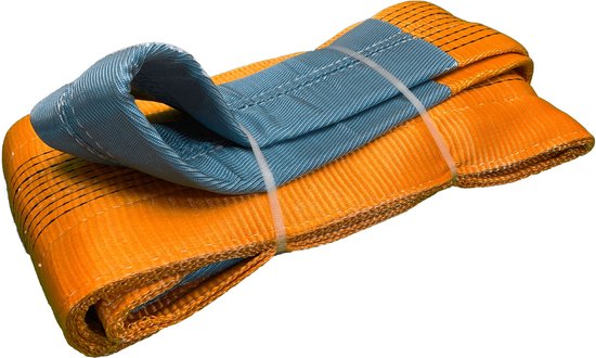 Gevouwen oranje hijsband met blauwe hijsogen, vastgebonden met plastic band.