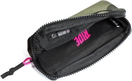 Muc-Off Essentials Case 17x9x2cm van Muc-off — afbeelding 4