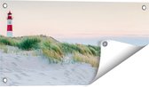 Gards Tuinposter Strand en Duinen met een Vuurtoren - 60x30 cm - Tuindoek - Tuindecoratie - Wanddecoratie buiten - Tuinschilderij