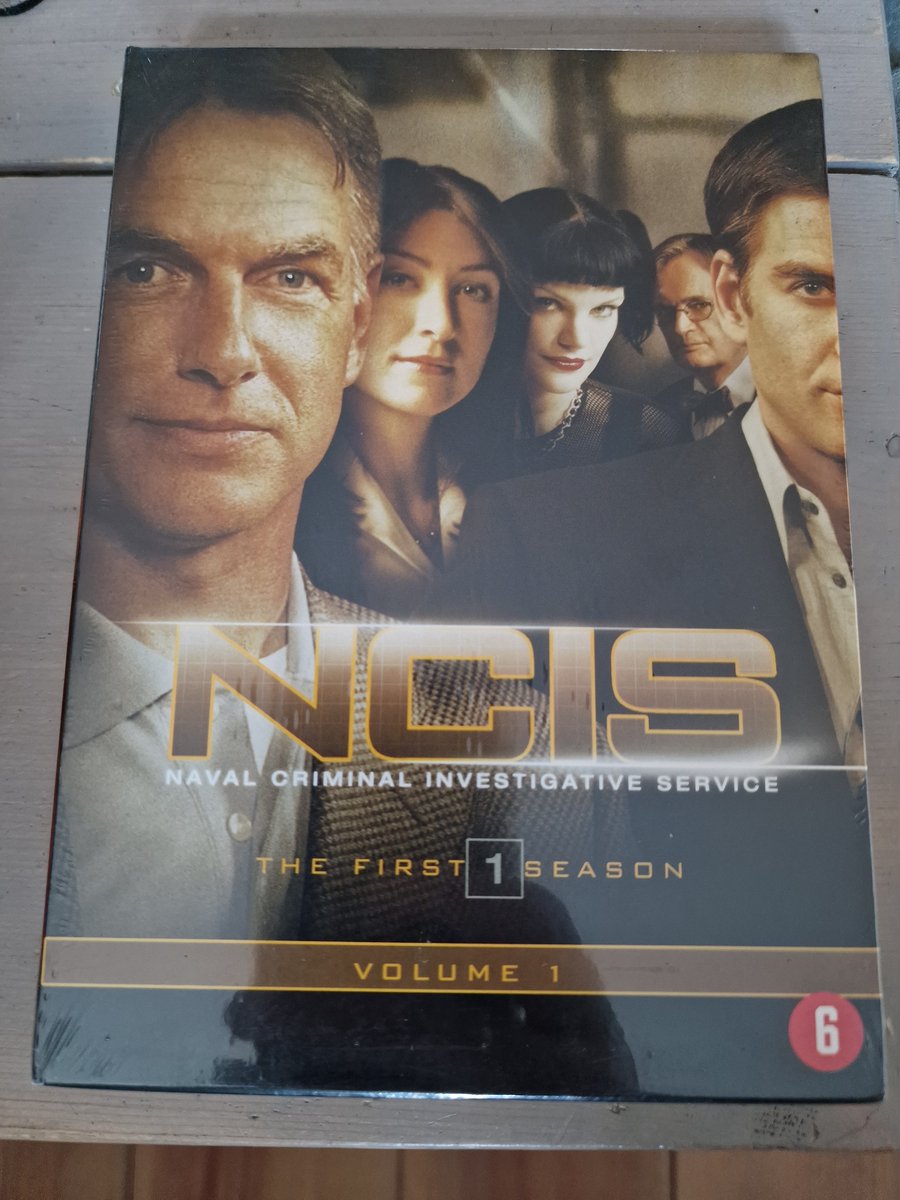 N.C.I.S S1 V1 (D/F)