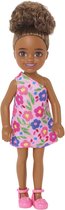 Poupée Barbie Chelsea - Avec robe à fleurs rose - Poupée Barbie Chelsea