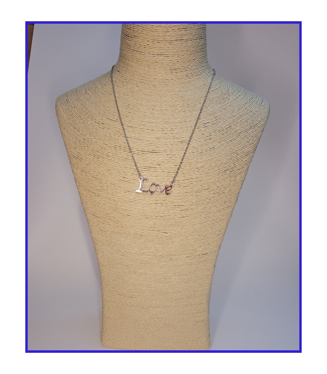 HÕBE – Love Zilver ketting – Gerecycled Edestaal– Collier – Handgemaakte Sieraad – Accessories – Dames Ketting – Karabijnhaaksluiting – 45 cm Lengte