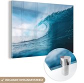 MuchoWow® Glasschilderij 90x60 cm - Schilderij acrylglas - Zee - Golf - Surfen - Foto op glas - Schilderijen