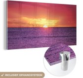 MuchoWow® Glasschilderij 120x60 cm - Schilderij acrylglas - Zonsondergang over paarse zee - Foto op glas - Schilderijen
