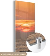 MuchoWow® Glasschilderij 20x40 cm - Schilderij acrylglas - Zonsondergang in de zee - Foto op glas - Schilderijen
