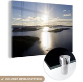 MuchoWow® Glasschilderij 180x120 cm - Schilderij acrylglas - De zon schijnt op het Loch Lomond in Schotland - Foto op glas - Schilderijen