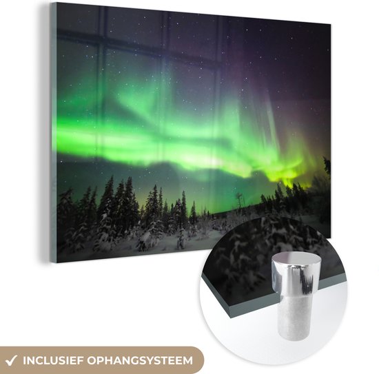 MuchoWow® Glasschilderij 90x60 cm - Schilderij acrylglas - Het noorderlicht boven een Scandinavisch landschap - Foto op glas - Schilderijen