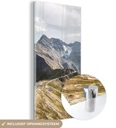 MuchoWow® Glasschilderij 20x40 cm - Schilderij acrylglas - Alpen - Weg - Berg - Foto op glas - Schilderijen