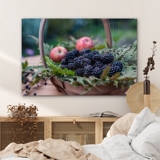 ® Glasschilderij 90x60 cm - Schilderij acrylglas - Bramen - Mand - Appels - Foto op glas - Muurdecoratie woonkamer - Wanddecoratie slaapkamer - Schilderijen