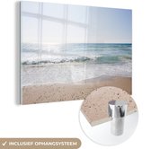 MuchoWow® Glasschilderij 90x60 cm - Schilderij acrylglas - Strand - Water - Turquoise - Foto op glas - Schilderijen