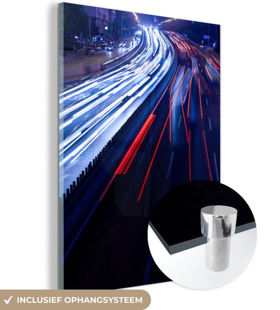 MuchoWow® Glasschilderij 30x40 cm - Schilderij acrylglas - De snelheid van het licht van auto's in de nacht - Foto op glas - Schilderijen