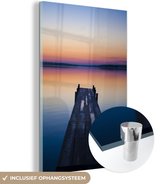 MuchoWow® Glasschilderij 40x60 cm - Schilderij acrylglas - Pier bij zonsopgang - Foto op glas - Schilderijen