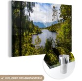 MuchoWow® Glasschilderij 120x80 cm - Schilderij acrylglas - Bos kijkt uit op Franz Josef- en Foxgletsjer in Nieuw-Zeeland - Foto op glas - Schilderijen