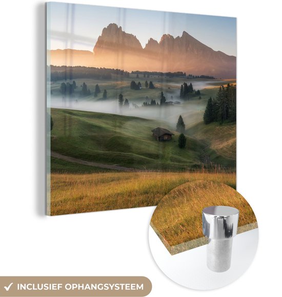 MuchoWow® Glasschilderij 50x50 cm - Schilderij acrylglas - Berg - Mist - Landschap - Foto op glas - Schilderijen