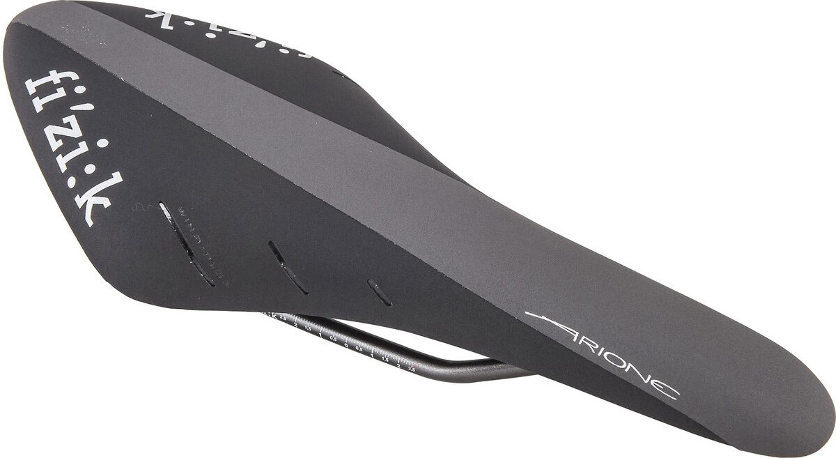 Fizik Arione R3 Regular Zadel Zwart