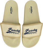 BeachyFeet Slides - Club De Playa Arena