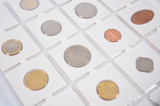 Etuis carton numismatiques Hartberger autocollants pour monnaies jusqu'à 20 mm