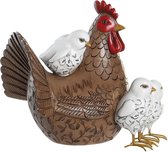 Items Home decoratie dieren/vogel beeldje - Kip met kuikens - 25 x 22 cm - binnen/buiten - bruin/wit
