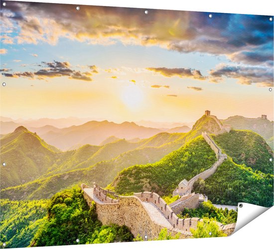 Affiche de jardin Gards La Grande Muraille de Chine à travers les Montagnes avec soleil - 160x120 cm - Toile de jardin - Décoration de jardin - Décoration murale extérieure - Tableau de jardin