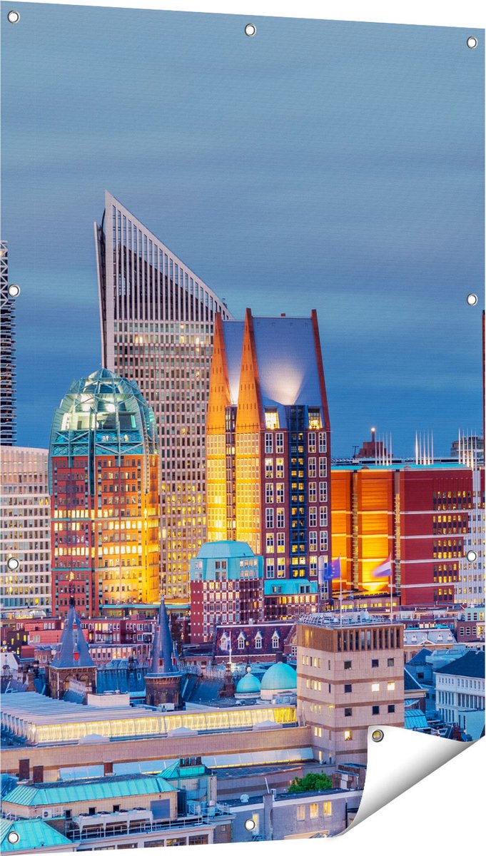 Gards Tuinposter Den Haag Skyline met Wolkenkrabbers - 80x120 cm - Tuindoek - Tuindecoratie - Wanddecoratie buiten - Tuinschilderij Multikleur