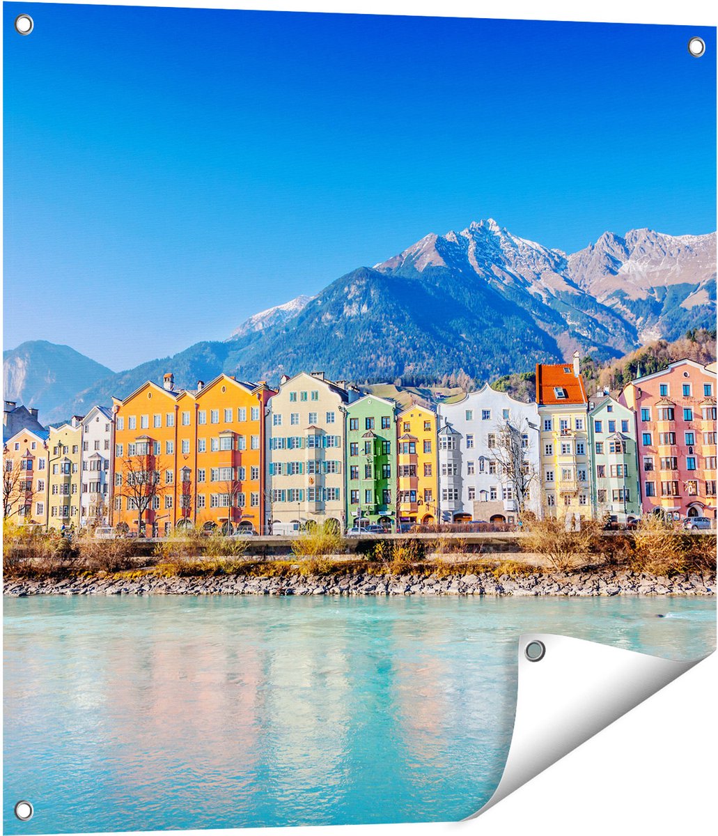 Gards Tuinposter Gekleurde Huisjes in Innsbruck, Oostenrijk - 70x70 cm - Tuindoek - Tuindecoratie - Wanddecoratie buiten - Tuinschilderij Multikleur