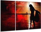 Glasschilderij Vrouw - Rood, Zwart, Wit - 120x80cm 3Luik - Foto Op Glas - Geen Acrylglas Schilderij - GroepArt 6000+ Glas Art Collectie - Maatwerk Mogelijk