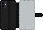 Bookcase Geschikt voor iPhone 12 telefoonhoesje - Interieur - Grijs - Licht - Met vakjes - Wallet case met magneetsluiting