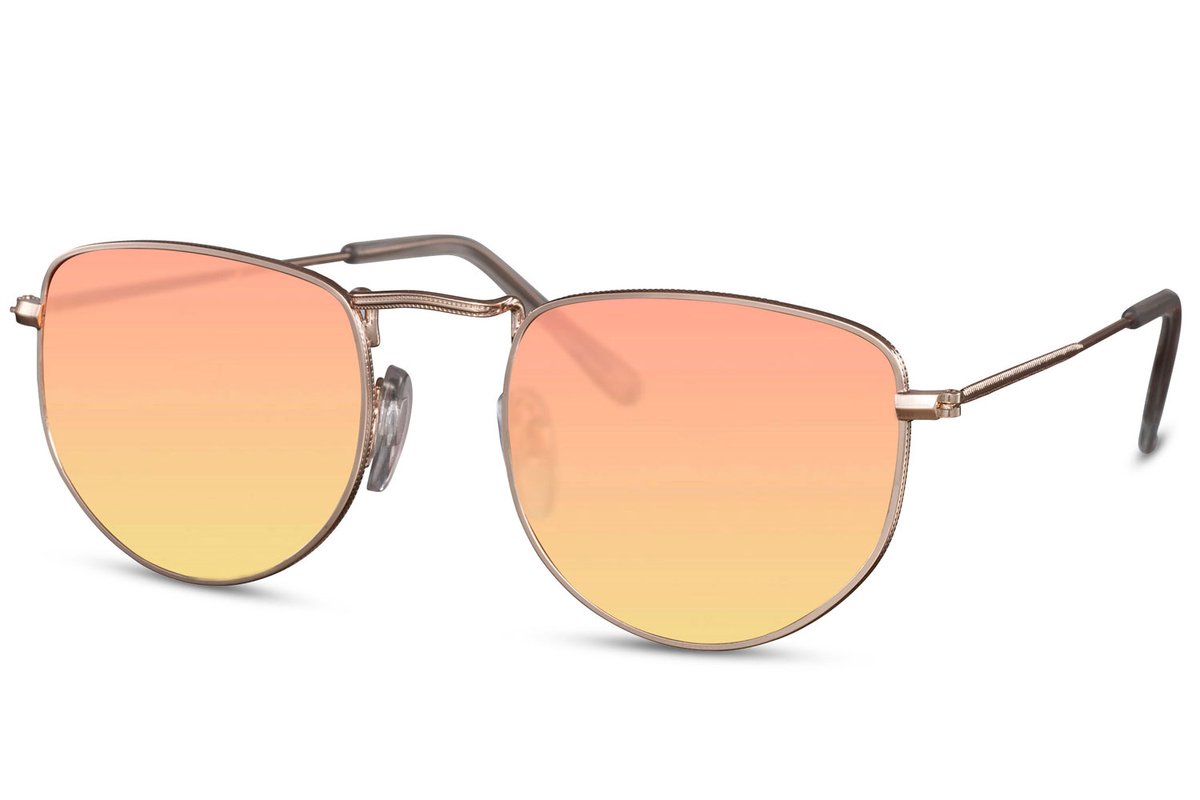Studio Proud - Zonnebril - Festival zonnebril - Oranje zonnebril - Dames zonnebril - Goedkope zonnebril - Mat zwarte zonnebril - Tijdloos montuur - Elegante zomerstijl - 100% UV-bescherming - Luxe eyewear - Betaalbare zonnebril.
